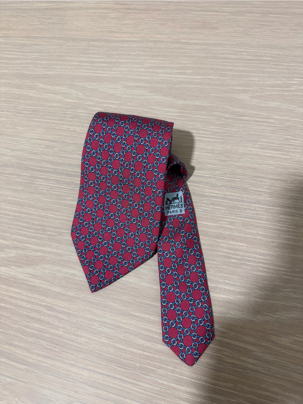 Vintage Hermès Paris 100% Silk Pink Blue Chain Print Men’s Tie
